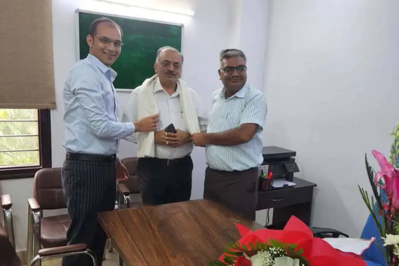 Felicitating Prof. Rakesh Sharma
